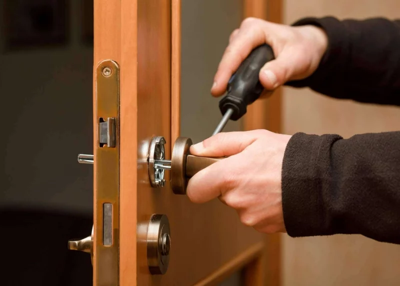 Changement de serrure : Quand et pourquoi changer la serrure de votre porte d&rsquo;entrée ?