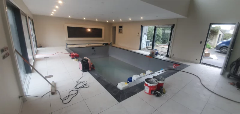 Construction de piscine à Chantepie : comment concevoir un bassin vraiment adapté à son jardin ?